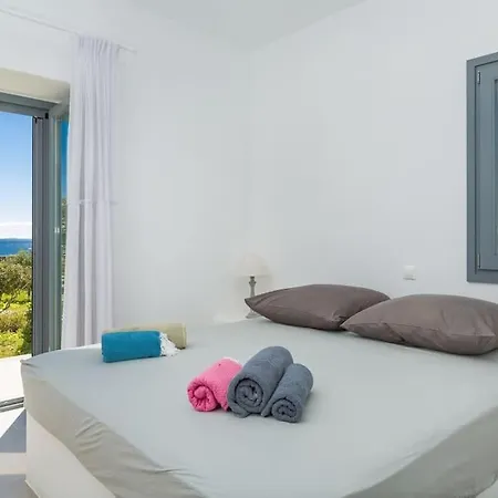 Villa Gaia, Unique Villa, Private Pool & Tennis Court & Boules