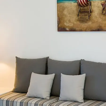 Gaia, Unique Villa, Private Pool & Tennis Court & Boules * Drios