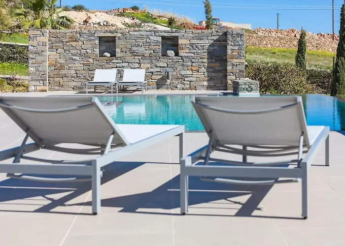 Villa Gaia, Unique Villa, Private Pool & Tennis Court & Boules