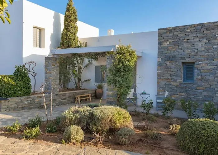 Gaia, Unique Villa, Private Pool & Tennis Court & Boules Villa *