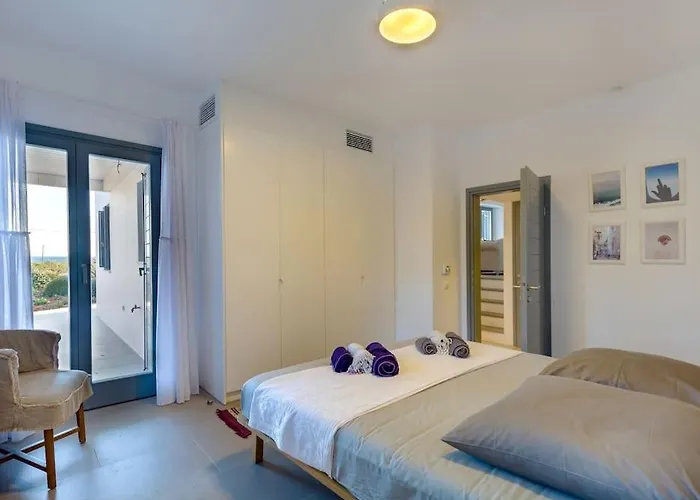 Gaia, Unique Villa, Private Pool & Tennis Court & Boules Villa Drios