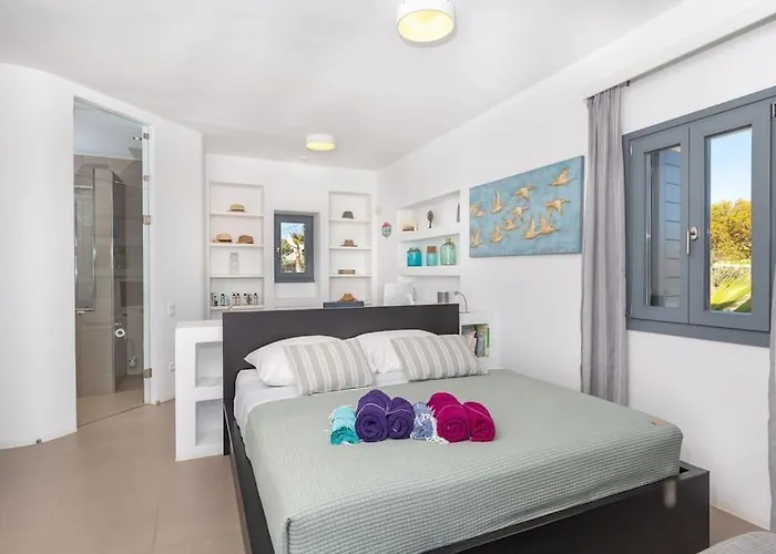 Gaia, Unique Villa, Private Pool & Tennis Court & Boules Drios