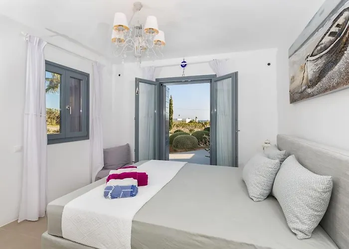 Villa Gaia, Unique Villa, Private Pool & Tennis Court & Boules