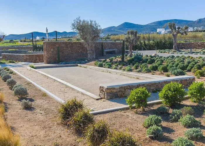 Gaia, Unique Villa, Private Pool & Tennis Court & Boules *